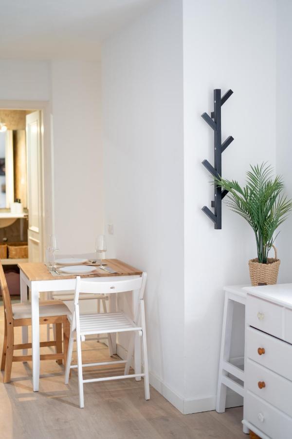 Cutie & Central Air-Conditioning Apartment! 科斯塔卡莱塔 外观 照片